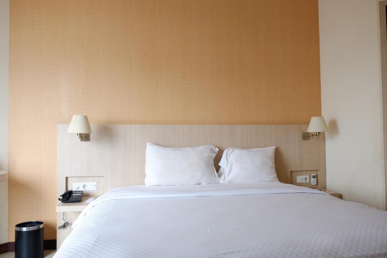 Rio City Hotel Palembang Exterior photo