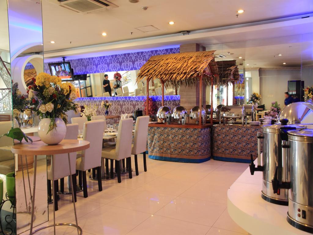 Rio City Hotel Palembang Exterior photo